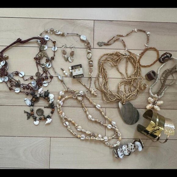 Mermaidcore Jewelry Bundle 04 – Earthy Tones, Wooden& Natural Accents - Picture 2 of 8